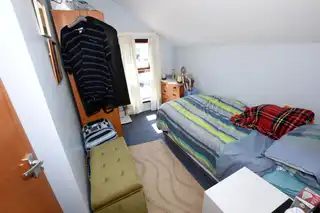 31 Hillsborough RoadImage 12