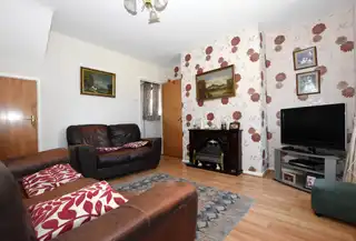 31 Hillsborough RoadImage 3