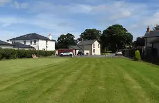 31 Hillsborough RoadImage 17