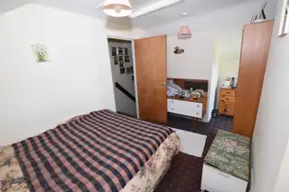 31 Hillsborough RoadImage 10