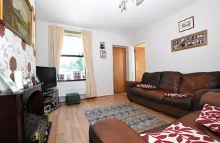 31 Hillsborough RoadImage 4