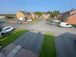 10 Rocksfield CloseImage 3