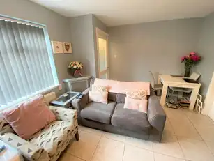 33 Whitehall ParadeImage 7