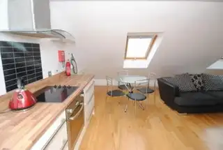 117 Eglinton StreetImage 9