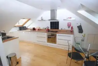 117 Eglinton StreetImage 11