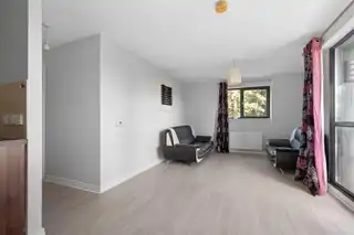 Apartment 29 Luna BuildingImage 8