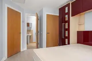Apartment 29 Luna BuildingImage 15