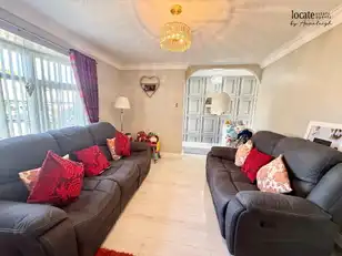 62 Whitethorn DriveImage 4