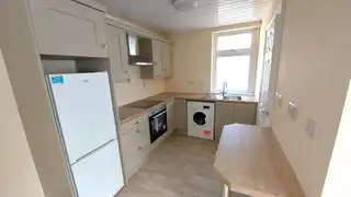 72 Church Street (Ground Floor Bedsit)Image 4