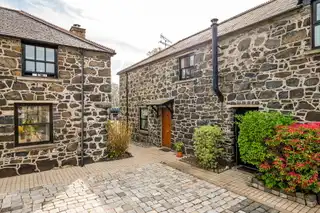 Image 1 for 3 Ballygarvey Mews