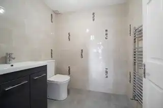 18 BurnbankImage 6