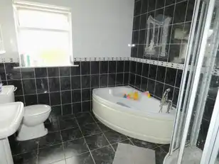 10 Castlehill CrescentImage 14