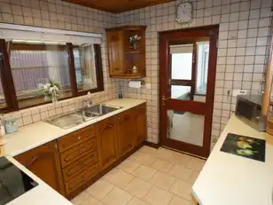 3 Meadow ViewImage 14