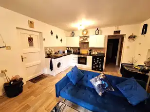14 Bleach Green ApartmentsImage 2