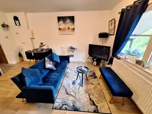 14 Bleach Green ApartmentsImage 4
