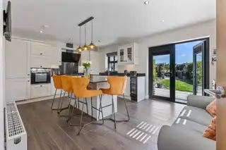36 CastlegateImage 9