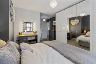 36 CastlegateImage 13