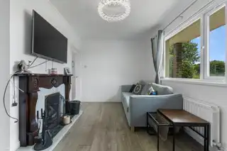 20 Craiglea GardensImage 4