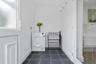 20 Craiglea GardensImage 11