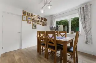 20 Craiglea GardensImage 9