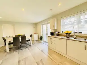 19 Park ViewImage 7