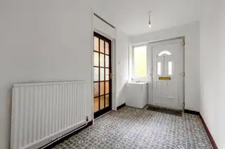128 Dunclug GardensImage 3