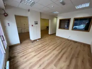 Unit 4 Thomas Street Shopping CentreImage 2