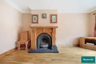 60 The SpiresImage 9