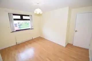 2 Suffolk HeightsImage 21