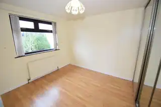 2 Suffolk HeightsImage 19