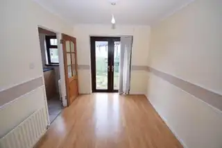 2 Suffolk HeightsImage 6