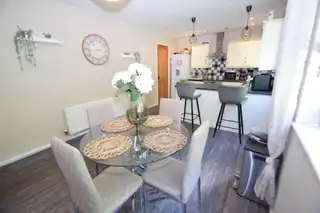 10 Summerhill GardensImage 10