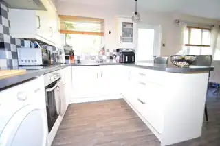 10 Summerhill GardensImage 8