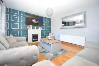 10 Summerhill GardensImage 4