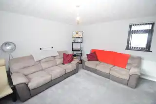9 Glenmurray CourtImage 5