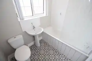 10 Lake Glen DriveImage 18