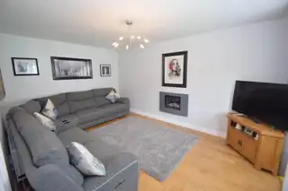 23 Mount Eagles CrescentImage 7
