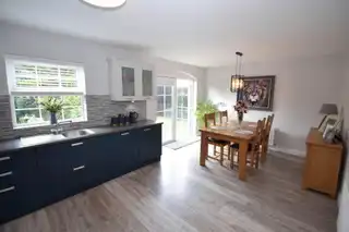 23 Mount Eagles CrescentImage 8