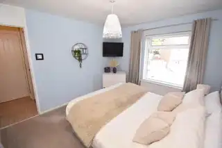 20 Glenwood DriveImage 15
