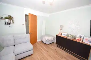 20 Glenwood DriveImage 8