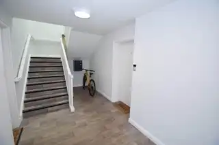 Apt 2 DunmurryImage 3