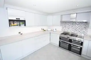 1B Fruithill ParkImage 7