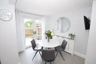 1B Fruithill ParkImage 11
