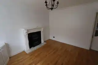 37 Beechmount CrescentImage 4