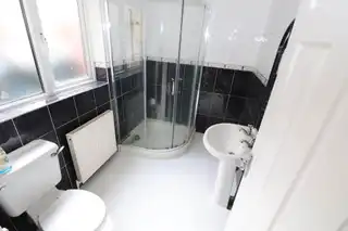 37 Beechmount CrescentImage 7