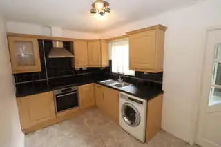 37 Beechmount CrescentImage 5