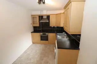 37 Beechmount CrescentImage 6