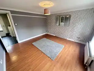 152 Lenadoon AvenueImage 4