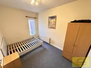 Apt 2 6 Glandore AvenueImage 10