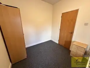 Apt 2 6 Glandore AvenueImage 11